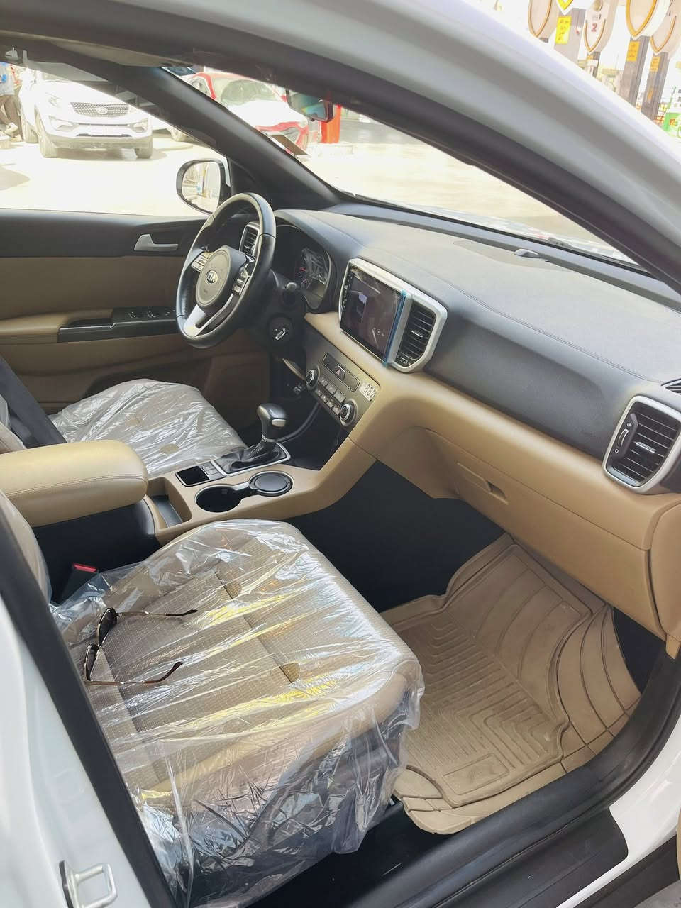 سلام عليكم سبورتج للبيع موديل 2019مواصفات بيسك ماشيه 60مكفوله ماعدا بارد بسيط العنوان بغداد الوزيريه الاستفسار الاتصال ***********محمد السعر 193وبيها مجال
