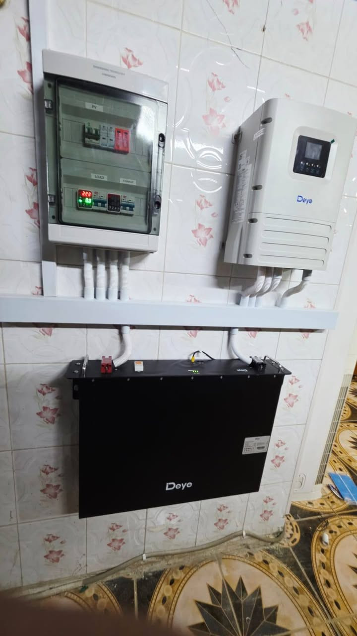 💯 تنفيذ منظومة طاقة شمسية في الحلة/ حي الاساتذة💯 

                    ⚡ 10 امبير نهاري ليلي⚡ 

مكونه من :-

💥 الواح longi himo x10 سعة 645w عدد 5 ضمان
 10 سنوات.

💥 انفيرتر deye 6kw off grid ip65 ضمان 5 سنوات

💥 بطارية نوع deye 10.2kw ضمان 5 سنوات

#فولتج_للطاقة_الشمسية_المتجددة
#مواد_جودة_عالية
#تنفيذ_بايادي_متخصصة

🌏 علما المنظومة قابلة للتطوير 

للاستفسار التوصل :-

🌞 حلة/القاضية/مقابل المركز التخصصي للحساسية

        م. احمد  ***********
        م.حسين ***********

🌞 القاسم /مقابل الدفاع المدني (ترميم حاليا)

         م.سامر ***********
