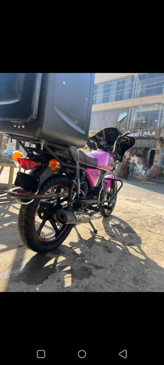 السلام عليكم دراجه دايوان كلاسك جديدة  نفخ مكينه بلاد ممفتوحه دارجه نضيفه وكامله  مابيه أي نقص  كهربائيات كامله سلف كامله وهاي نضافته كبالك اوراق كامله بس دراجه داخل أدوات متترقم سعر واحد وبيه مجال مكاني سريع حي عامل ***********
