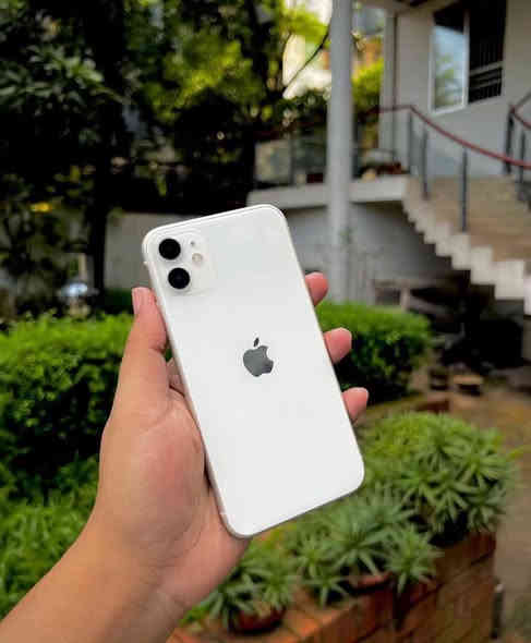 السلام عليكم ايفون 11 وتر بروڤ جهاز كله شرط بلادي ذاكره 64 بطاريه 85% نموذج m جهاز زلغ واحد مابي  رايده ب 235 مكاني بغداد الطوبجي ***********
