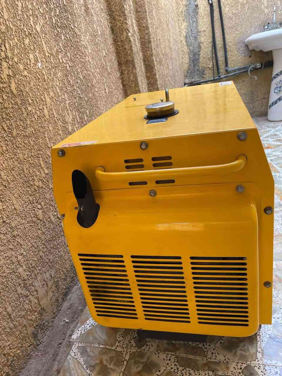 مولده كامه للبيع جديد مامشتغل اكثر من اسبوع مكان حله مركز مدينه
***********
