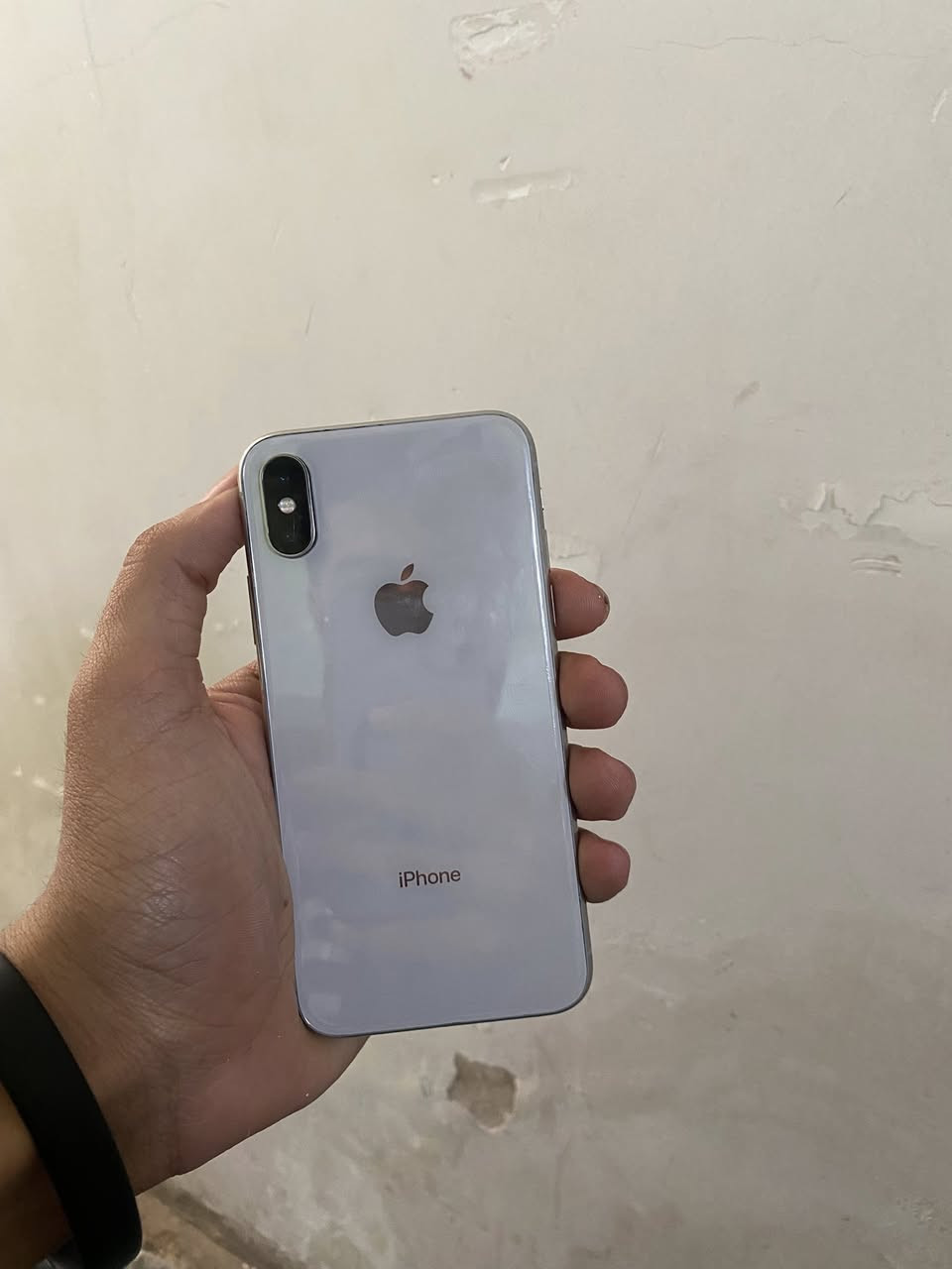 ايفون اكس للبيع ذكره ٦٤جهاز نضيف بدل بس بطاريه فيس ايدي شغال سعره ١٤٠مكاني حي العامل بغداد ***********
