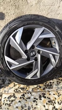 شباب اوياله النترا حجم 17 سعر 300 وبيهن مجال المكان بغداد البلديات شار...