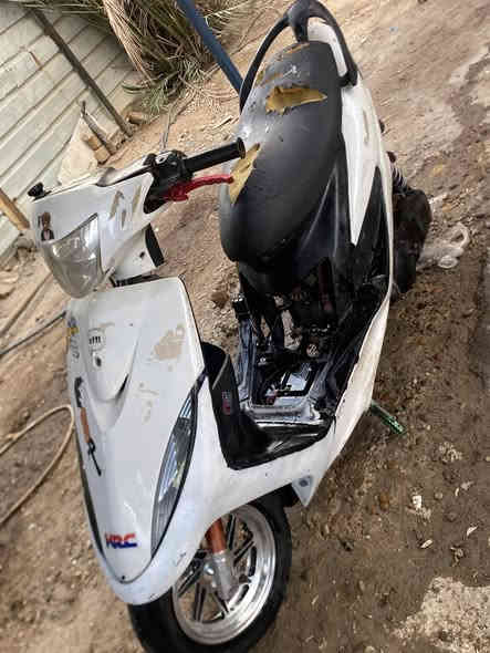 السلام عليكم ماكس عدله البيع دراجه بوشه 58 ونص مكاني بغداد العامريه سعر 450 بيه مجال رقم ***********
