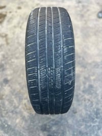 تاير شبه جديد • حجم ١٨ • سنتافي