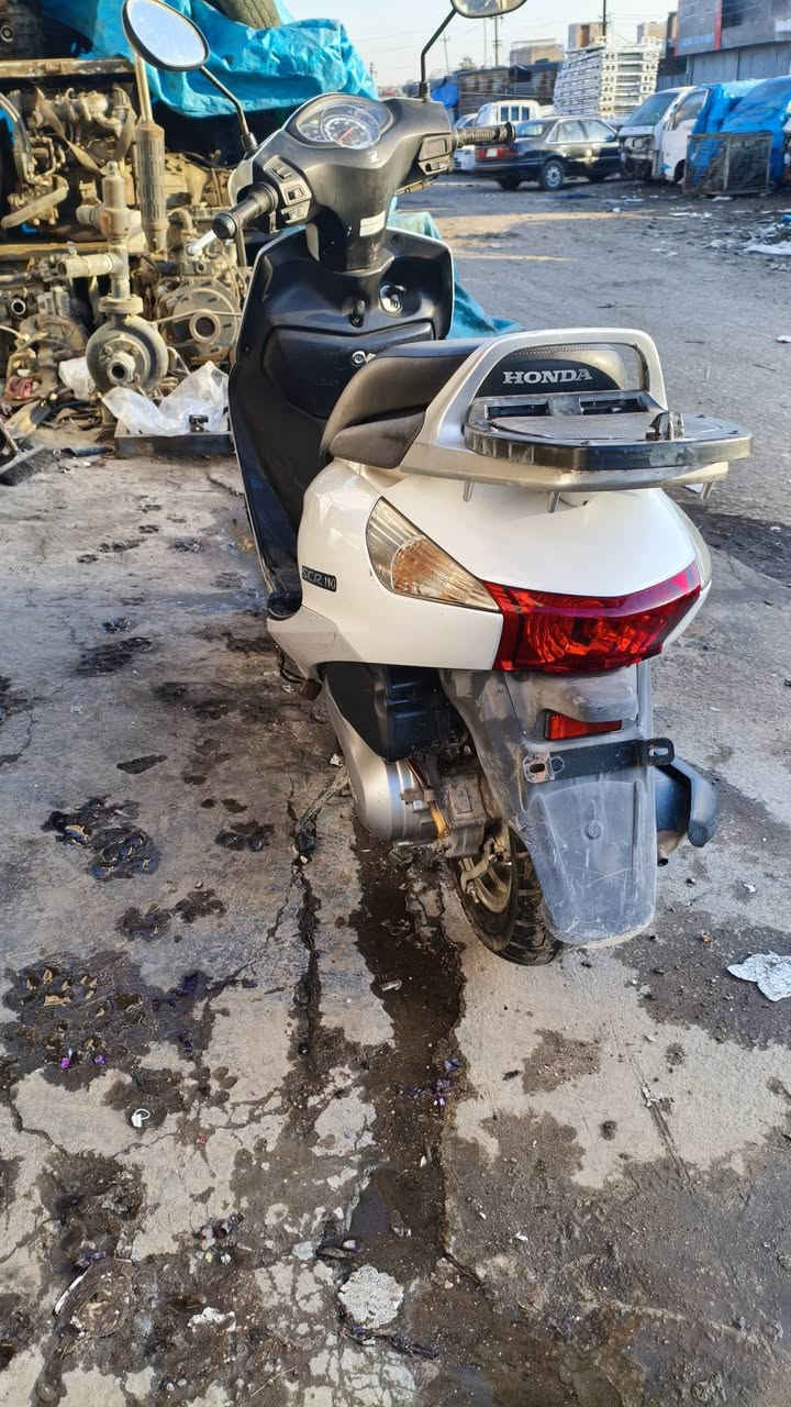 سلام عليكم دراجه سبيسي حديث120 كفاله عامه بس طخه بل كفر دراجه حلوه مال محل ما طالعه لشارع صار شهر من نازله مال حاويه مكاني كسره وعطش سعرها $مليون1000واني خادم هاذارقمي :***********
