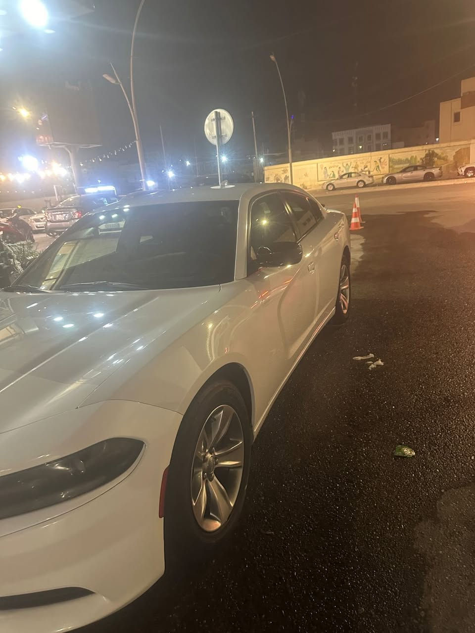 السعر 23 ونص $ وبيها مجال 🔥

جارجر 2018 

مكينه 3600 

السياره جاهزه وحلوه ما بيهه كل نقص 

السياره وارد كندي مكفوله بدون ضرر

موصفات الجارجر معروفه 

١- بصمه 
٢- تشغيل عن بعد
٣- حساس خلفي 
٤- جلد 
٥- ويل ٢٠ 
السياره حلوه وجاهزه رقمها دهوك ثاني يوم التحويل 

مكان السياره الرمادي
***********
