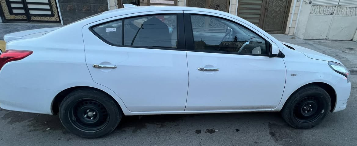 السلام عليكم سني هندي الاصلي موديل 2025 رقم اربيل بسم ولد عربي وعندي وكاله عامه بسمي اكدر احول او اسوي وكاله  …  سنويه وهزه جديد كفاله عامه من كلشي .ضمان السور 3 سنوات …السياره جديده جدا جدا ماشيه 6 الف … مواصفات  السني الهندي الاصليه يدات نيكل شباك نيكل تحكم ستيرن اربعه جام كهرباء داخل بيجي السياره العنوان بغداد زيونه او شارع المسبح السعر 130  ورقه…. الاتصال

***********
