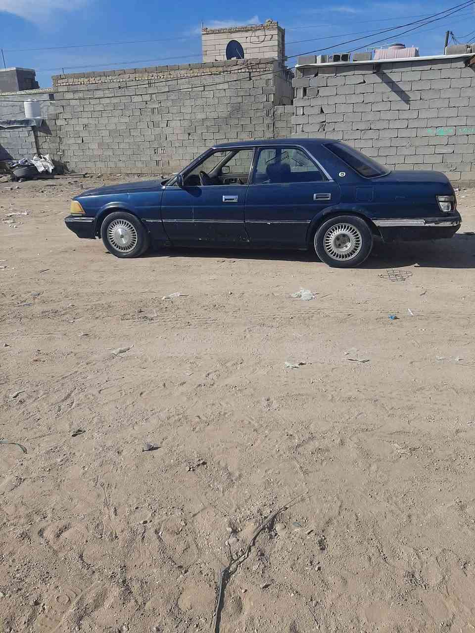 السلام عليكم سيدان للبيع موديل ١٩٩١ رقم نجف الماني شرط التحويل مكاني ناصريه باقي التفاصيل عل هاذه رقم *********** ابو سباهي
