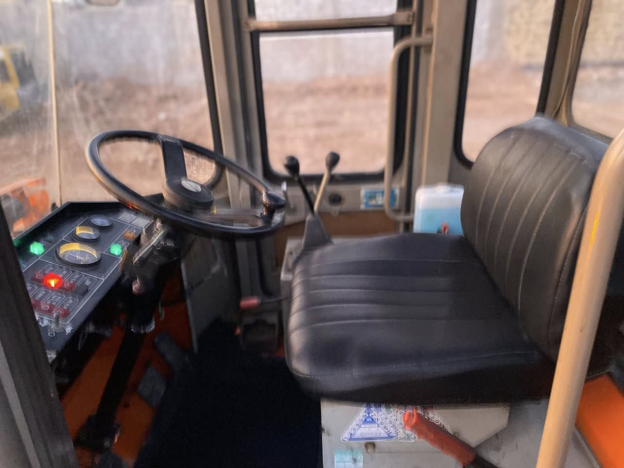 شفل هيتاشي Lx50دخول جديد كفاله عامه
‭0782 771 3870‬
