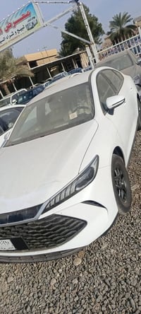 بي واي دي ٢٥ • بصمه وكارت • داخلي ابيض