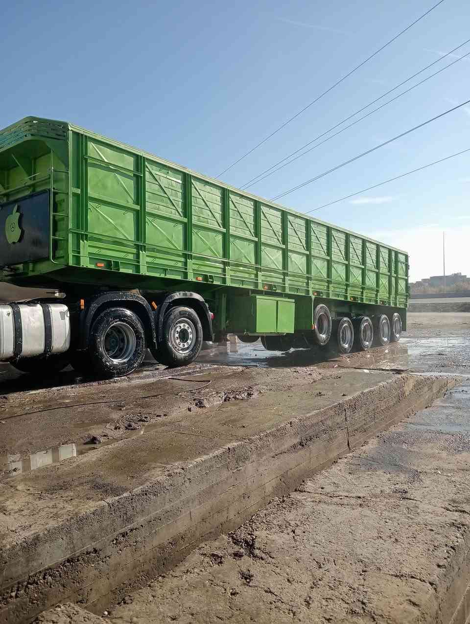 عراب للبيع حداديه شاصي 16 مجموعه صيني 5دنكير طوال العرابه13/60 ارتفاع الجناب 185 رقم الهاتف ***********
