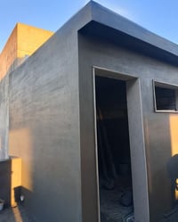 اخوان لباخ متفرغ حاليا وخادم للجميع الماعنده خل يخابرني يشلع عيوني وبخ...