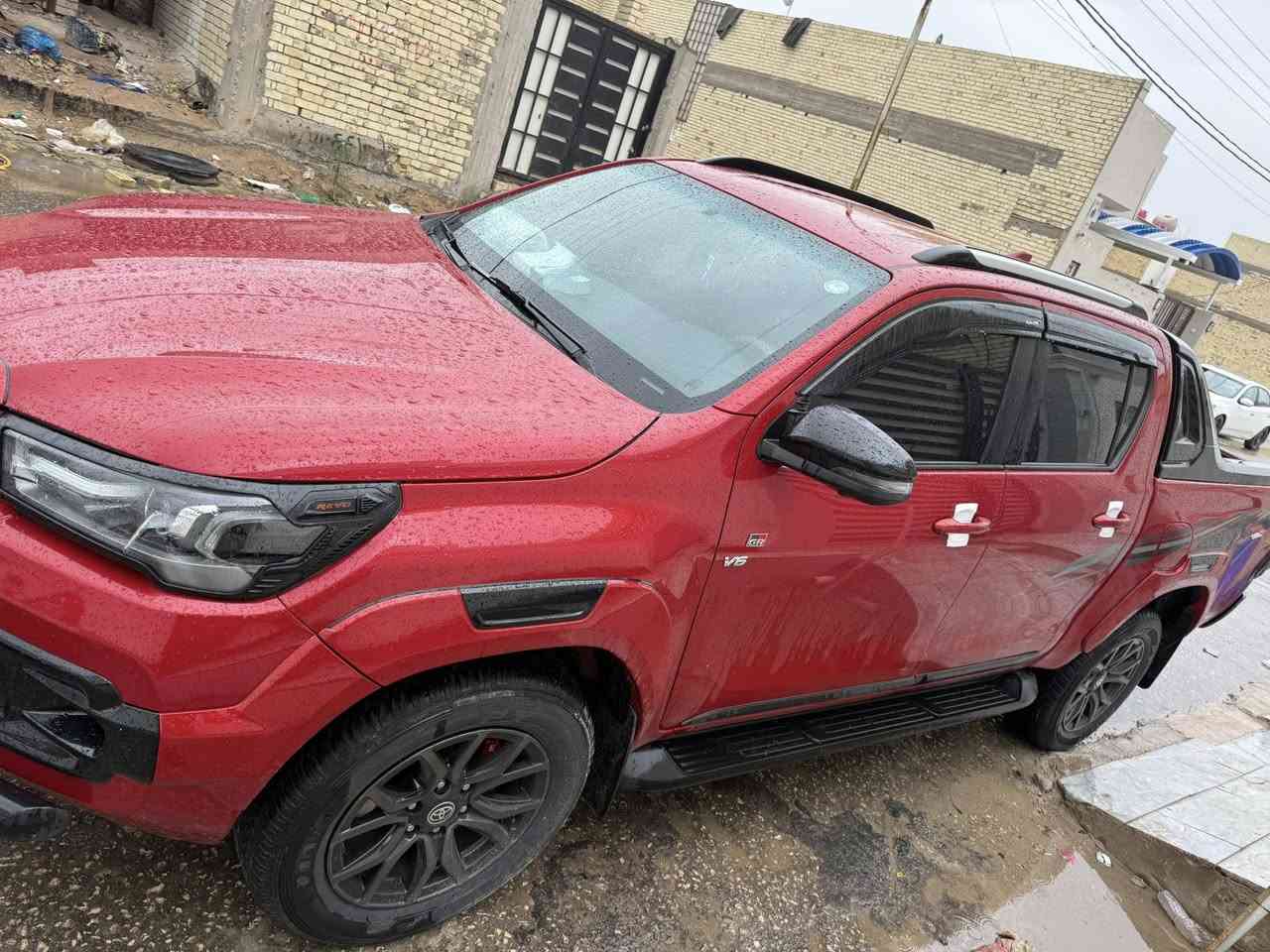 تيوتاهايلوكس GR للبيع موديل2023
ماشيه52 الف كيلو متر
مكفوله ماعدا بارد شبر واحد بالباب الخلفي 
سعر السياره395 ورقه مكان السياره النجف قريه الغدير
للستفسار***********
