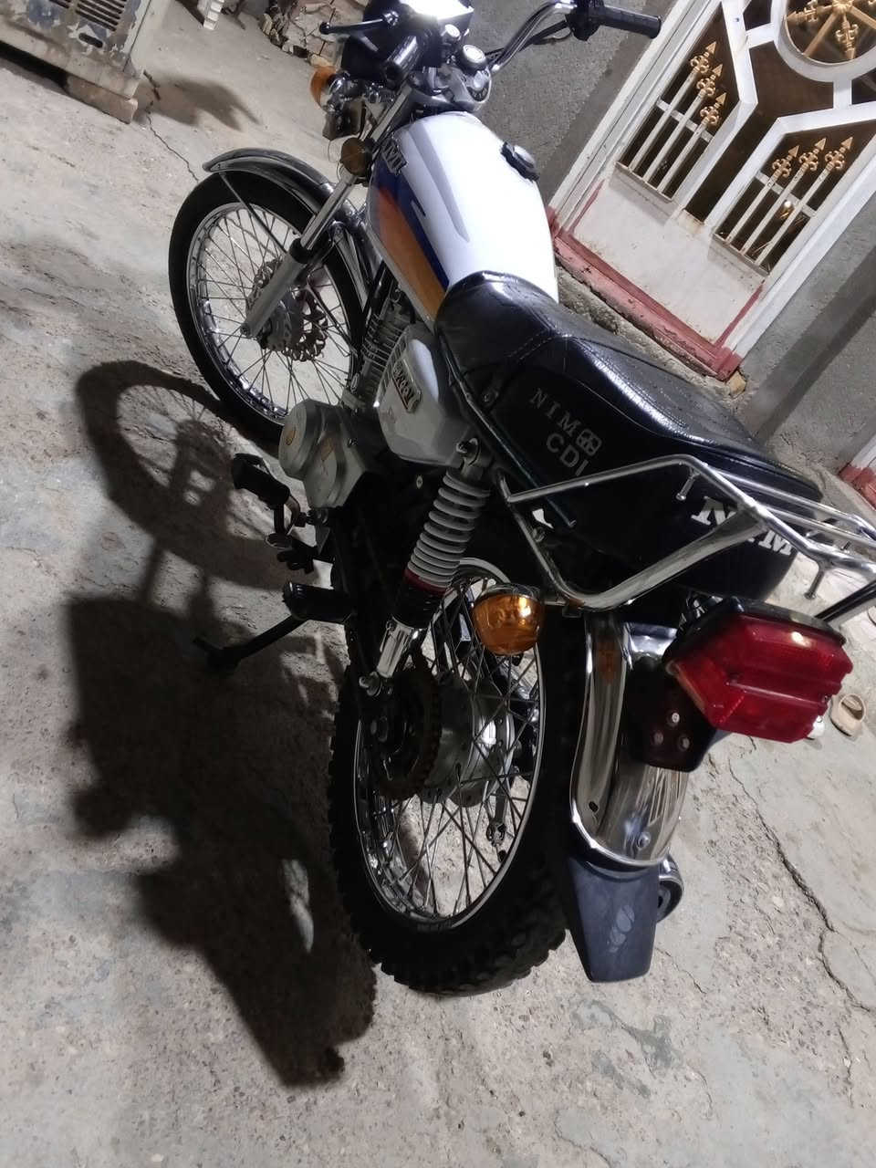 دراجه 23 طالعه ب 24 كفاله عامه السسعر 975 مكان ناصريه رفاعي شراي اتصل ***********85
