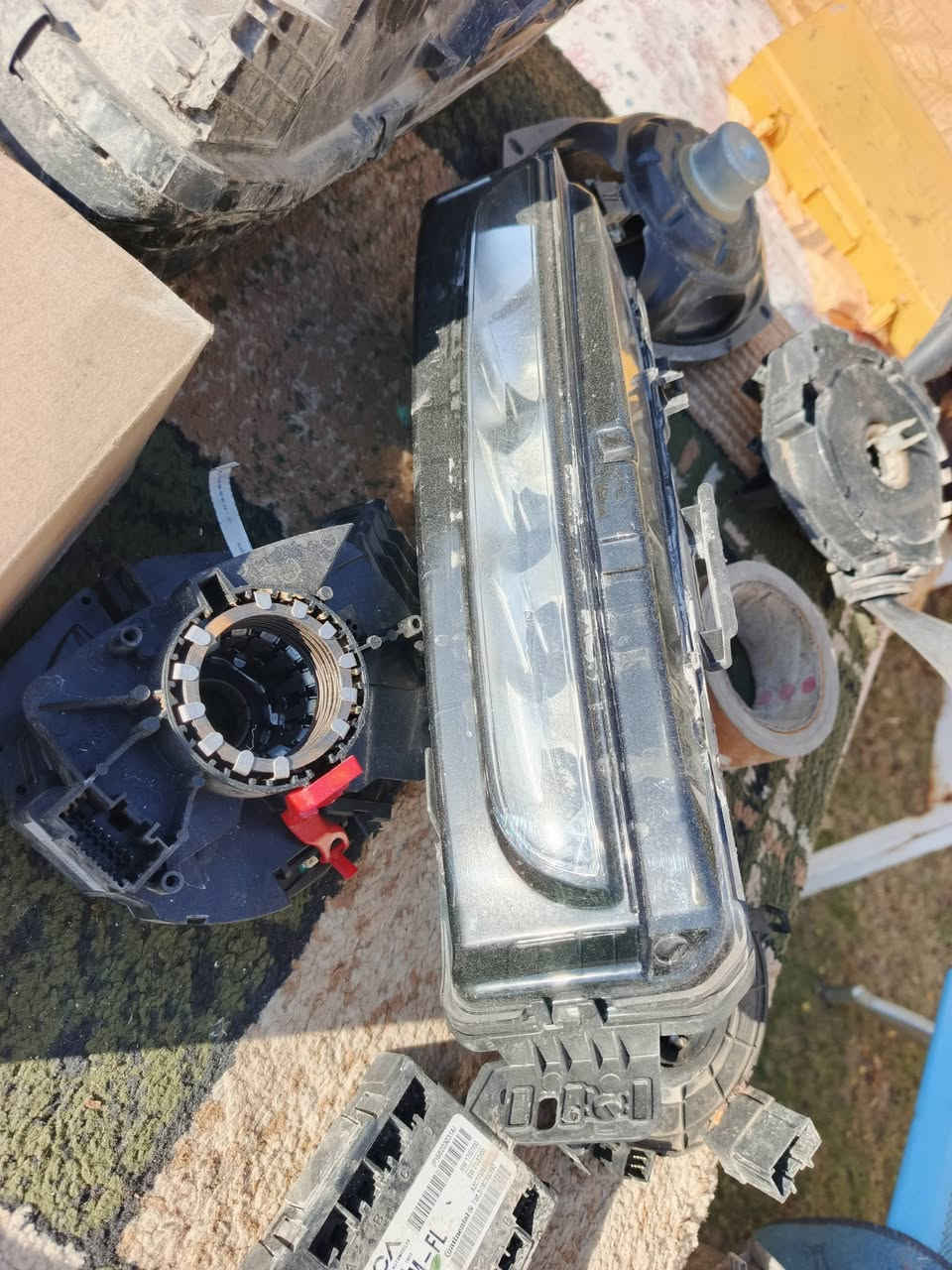 السلام عليكم اغراض جيب الشكل الجديد من موديل 21-22-23-24 الخمسه راكب للبيع بغداد حي الجهاد الشارقه ***********/***********
