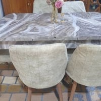 ميز طعام • قابل للتمديد • ٦كراسي