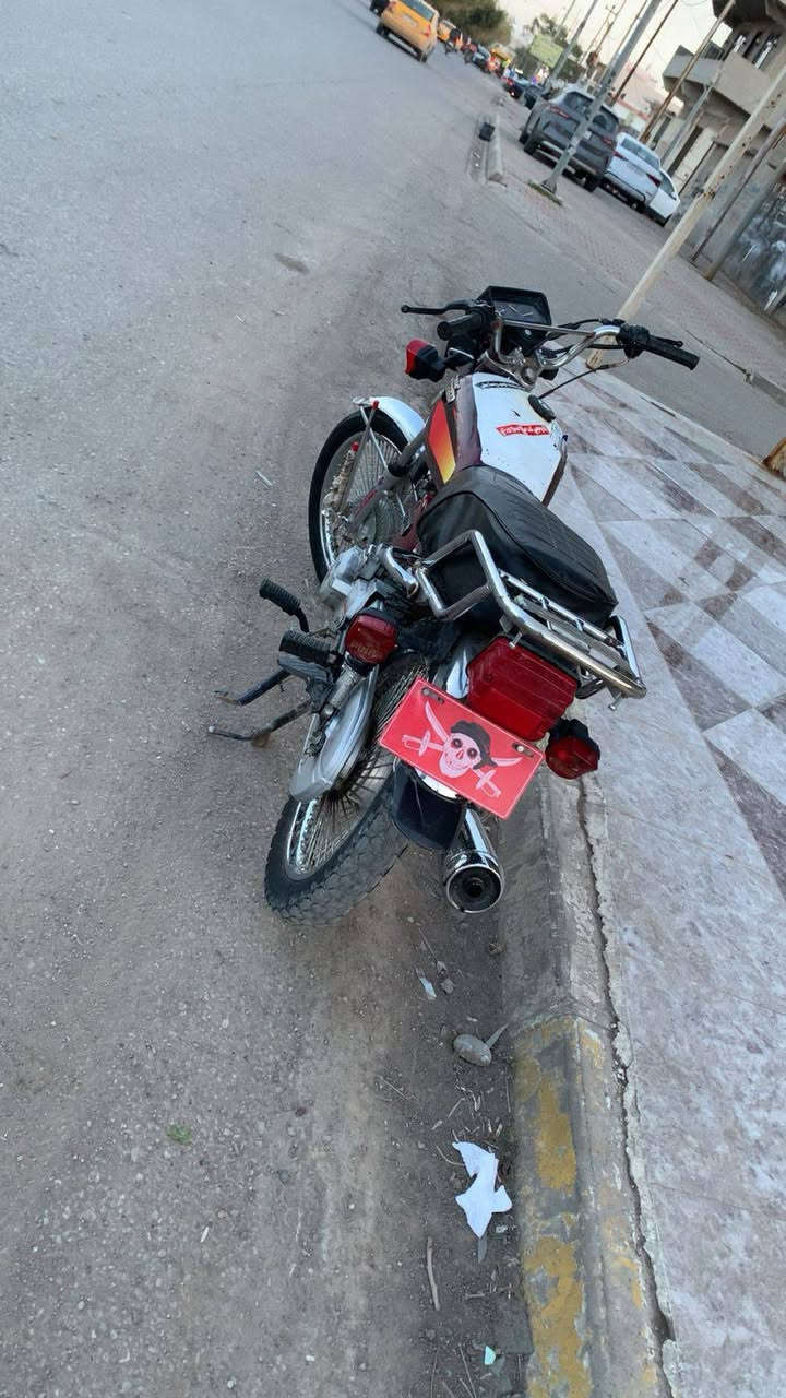 دراجه للبيع 5 كير بس باتري ضعيف دراجه حيل نضيف محرك بس ولف مبدل فقط شرط موديل 2021  سعر 375 ***********
