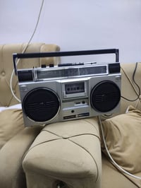 سعر 70مع توصيل مسجل راديو هيتاشي وتساب 07724915642 شغال مسجل راديو