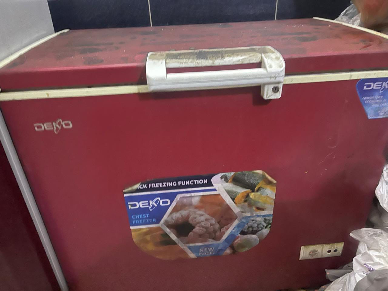 مجمدة للبيع بـ ٢٠٠الف وبيهه مجال
بغداد الكاظمية 
***********
