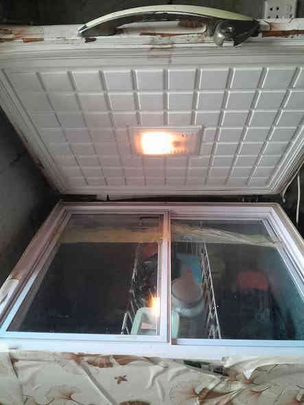 مكلف بالنشر
مجمدة حجم صغير ..على غفلة راح الصوت منها ..يعني كانت تجميدها فول بس هسه اختفى الصوت منها تشتغل بدون صوت 🔉 ما جمد.. السعر 40 بيها مجال بدون قاعده
عنوان الانتصار شارع 60 قرب اسواق الخضراء
***********
*********** 
غير متواجد عل فيس او ماسنجر يعني تعليقات مراسلات ما اجاوب .الشراي يتصل بصاحبها
