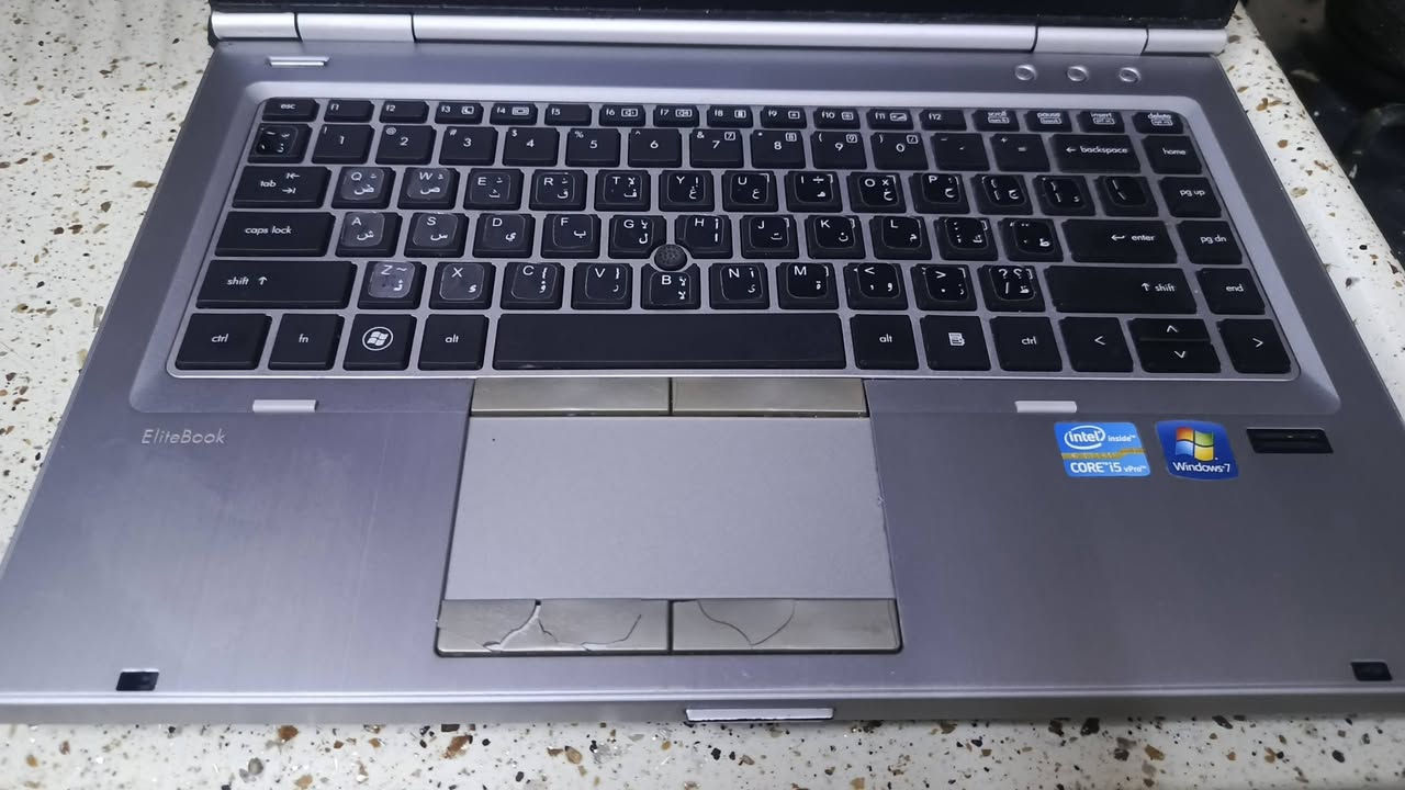 لابتوب نوع hp بحاله جيده المواصفات مذكورة بالصور السعر ١٢٥ رام 4gb  الهارد ٥٠٠gb المعالج cori5 للاتصال ***********
