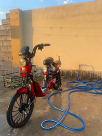 موطور شحن • ٤ بطاريات • حجم ٢٠