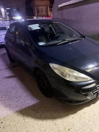 بيجو 307 موديل 2006 مال شركه العامه سياره حلوه ومرتبه رقم بغداد ماشيه ...