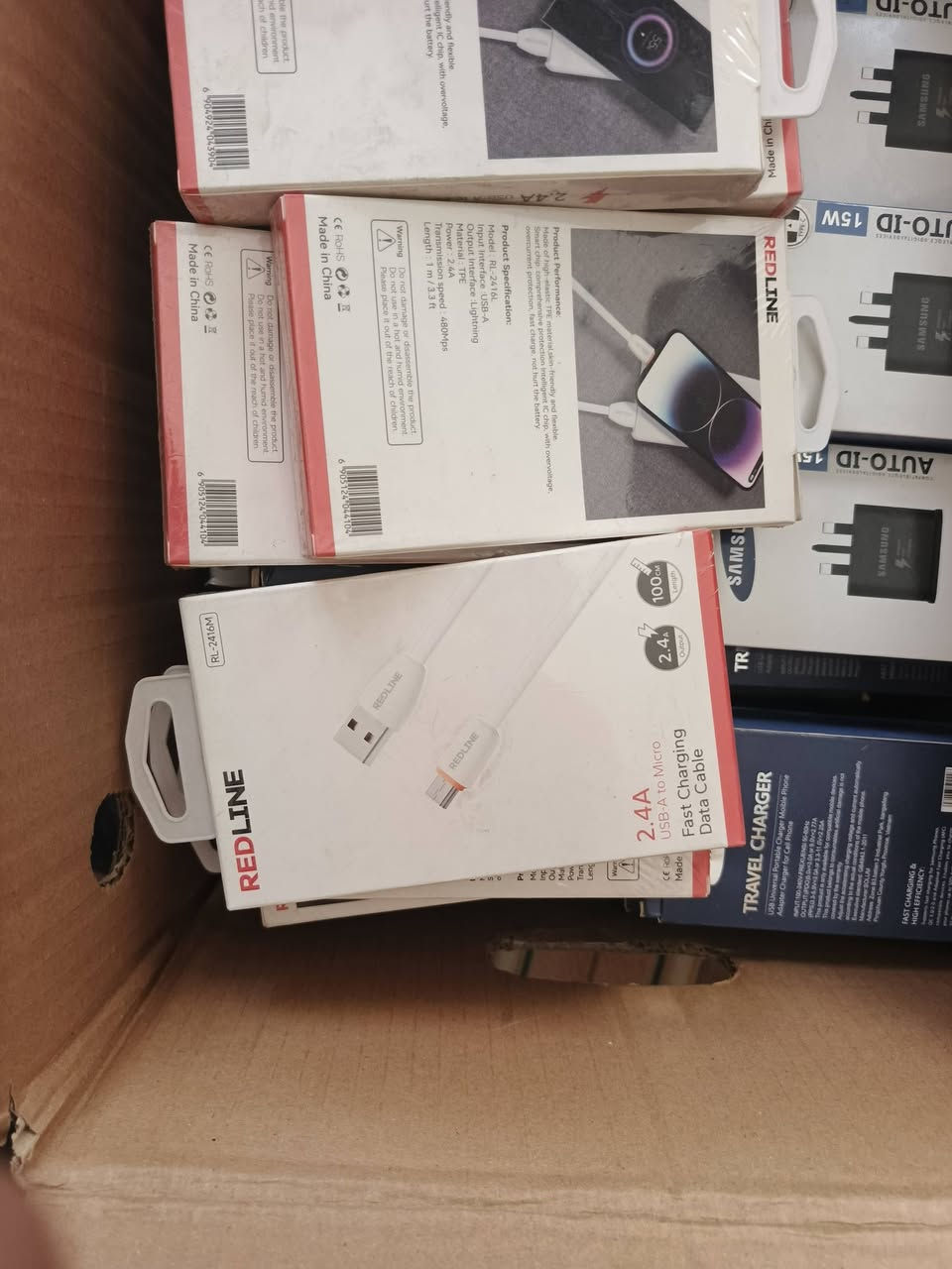 كارتون بي ٥٦ شاحن بين ايفون وسامسونج وتايب سي
كيبل عدد ١٣ ايفون سامسونك كلكسي 
شواحن بطاريات ليثيوم اصبع عدد ٧ 
النوعيات كدامكم خلي سعر عجبني ابيع


**إذا كنت صاحب هذا الإعلان وتريد حذفه لأي سبب، رجاءا أرسل رسالة إلى الدعم الفني**