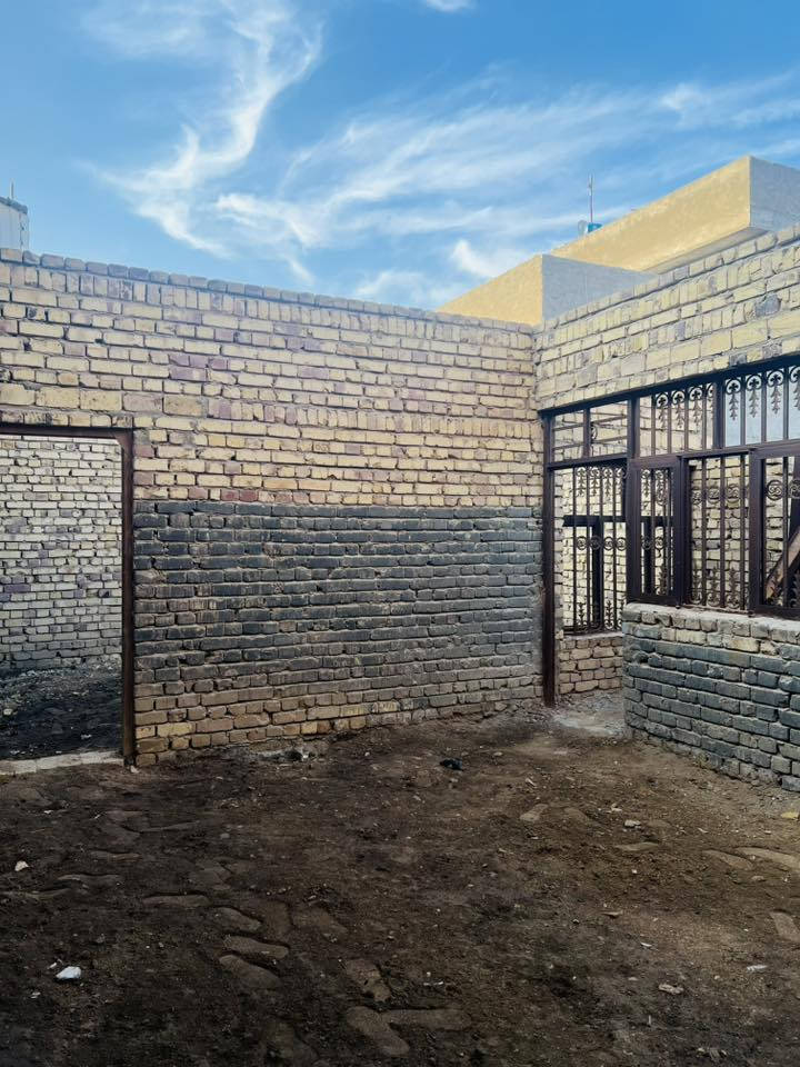 السلام عليكم/هيكل البيع واصل العكاده 80متر  طابو صرف بحي الزيتون قرب مدرسة صده النجاح البتدائيه /شراي يتصل ***********
