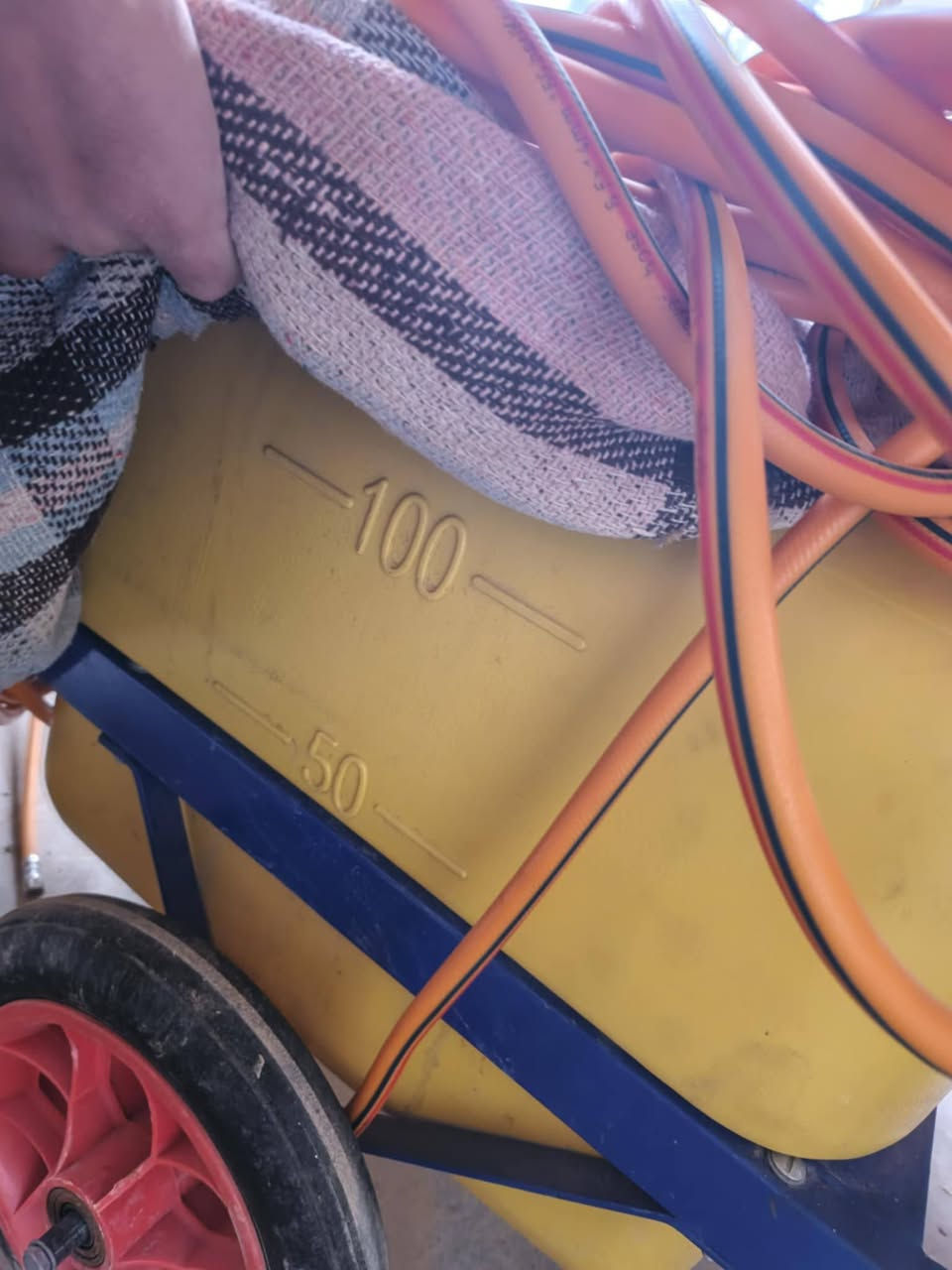 سلام عليكم 
متاح جهاز مزخة  كلة شغل 
ططفية 2.5انج ١٥متر 
مكان كركوك 
***********
