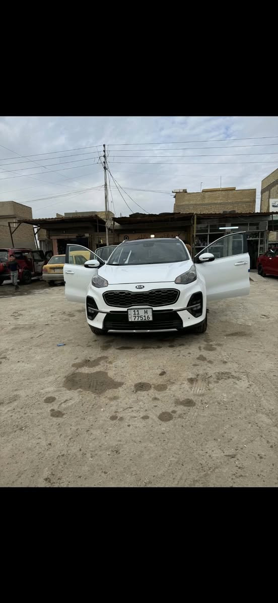 السلام عليكم عنده سبورتج 2019 خليجي جيتي لاين السونار بل منشور ماشي91الف سعره 190$-لا ستفسار ع رقم ***********
