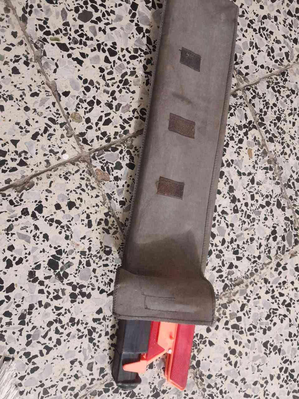 سلام عليكم كيجات بيجو بارص وعلمه تكسي عدد ٦  وعلامه مثلث عدد ١٠. البيع مكاني بغداد الامين الثانيه  ***********
