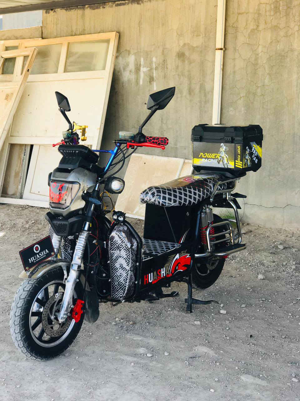 موطور شحن للبيع نوع هيوشةموديل2025
بطاريات عدد 6يقرن 11ونص شرط الفحص
فول نضافه بلوتوث 
لايت عالي ناصي 
سرعه 99 سعر575
المكان الرمادي التأميم


**إذا كنت صاحب هذا الإعلان وتريد حذفه لأي سبب، رجاءا أرسل رسالة إلى الدعم الفني**