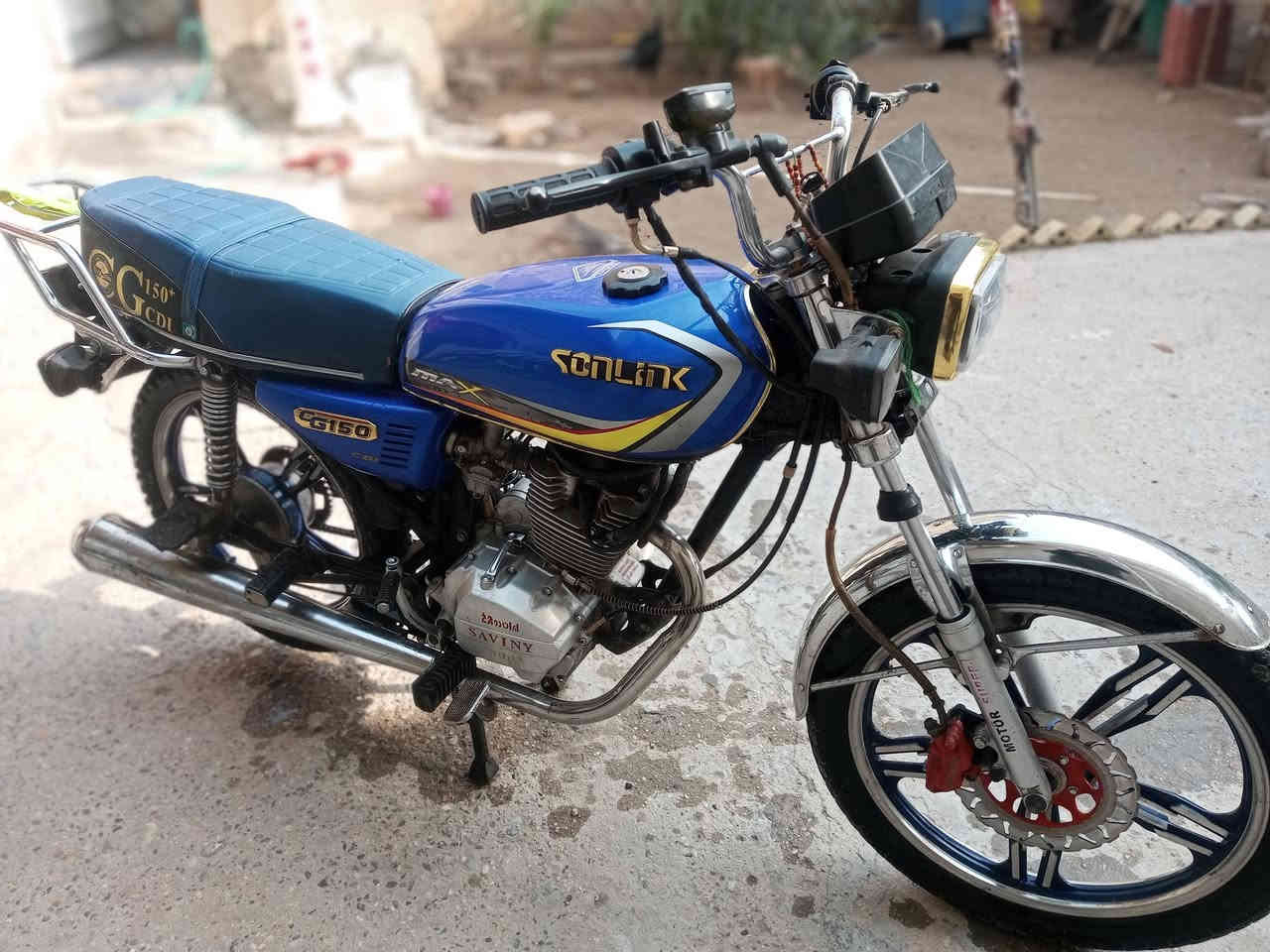 دراجه سونك 2022 اوراق موجوده دراجه نظيفه وما بيها نقوصات 650 وبيها مجال حك الجيه مكاني بغداد شماعيه 

*********** واتساب ورصيد متواجد
