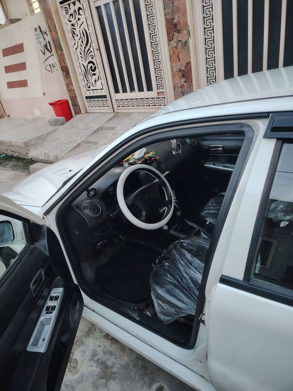 للبيع جيلي سي كي (Geely CK)
موديل 2013
رقم نينوى  +هزه جديده +سنوية لي 2031
الشكل الجديد سياره بسمي 
كاربون بيها جديد
الله وكيل البارحه  اربع تايرات جديده شديت طخم+ تغليف المقاعد جديده قبل ١٥يوم شغل رقم واحد 
باتري جديد ماصارله شهر
طخم جديد امامي او خلفي
دبلاات زوج خلفي جديد رباط خلفي جديد
لوحات جديدة
تبريدثلج دهن ماشي على 1500بس
🔹 المواصفات:
السيارة مكفولة بيه داير بس مصلح
بيها  تقليم بسس
كير شرط محرك شرط حدادة شرط كهربائيات شرط 
سبير + عدة + جك
مثلث + دبه ماي +قايش دينمو جديد +قايش مكينه جديد+بلاكات جديده+جطل جديد+ في فبم جديد 
سياره وين من يعجبك وديها
غرامات صفر 
سعر 60 بيه مجال شي قليل وتدلل
السياره احلى من الصوره 
واتساب***********
