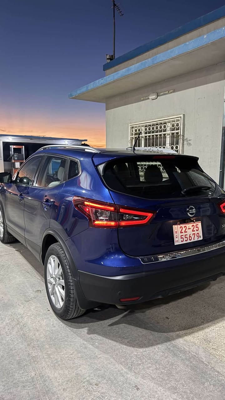 نيسان روگ سبورت 
موديل 2023 SL
فول موصفات داخل كريمي
ضرر _ راس بوند بي شبر صبغ بدون دواخل 
بدون يرباگ  كل سليم 
15 الف ماشي 
سيارة رقم كاتي 
رقم موبايل واتساب 
***********
*********** دهوك, العراق
