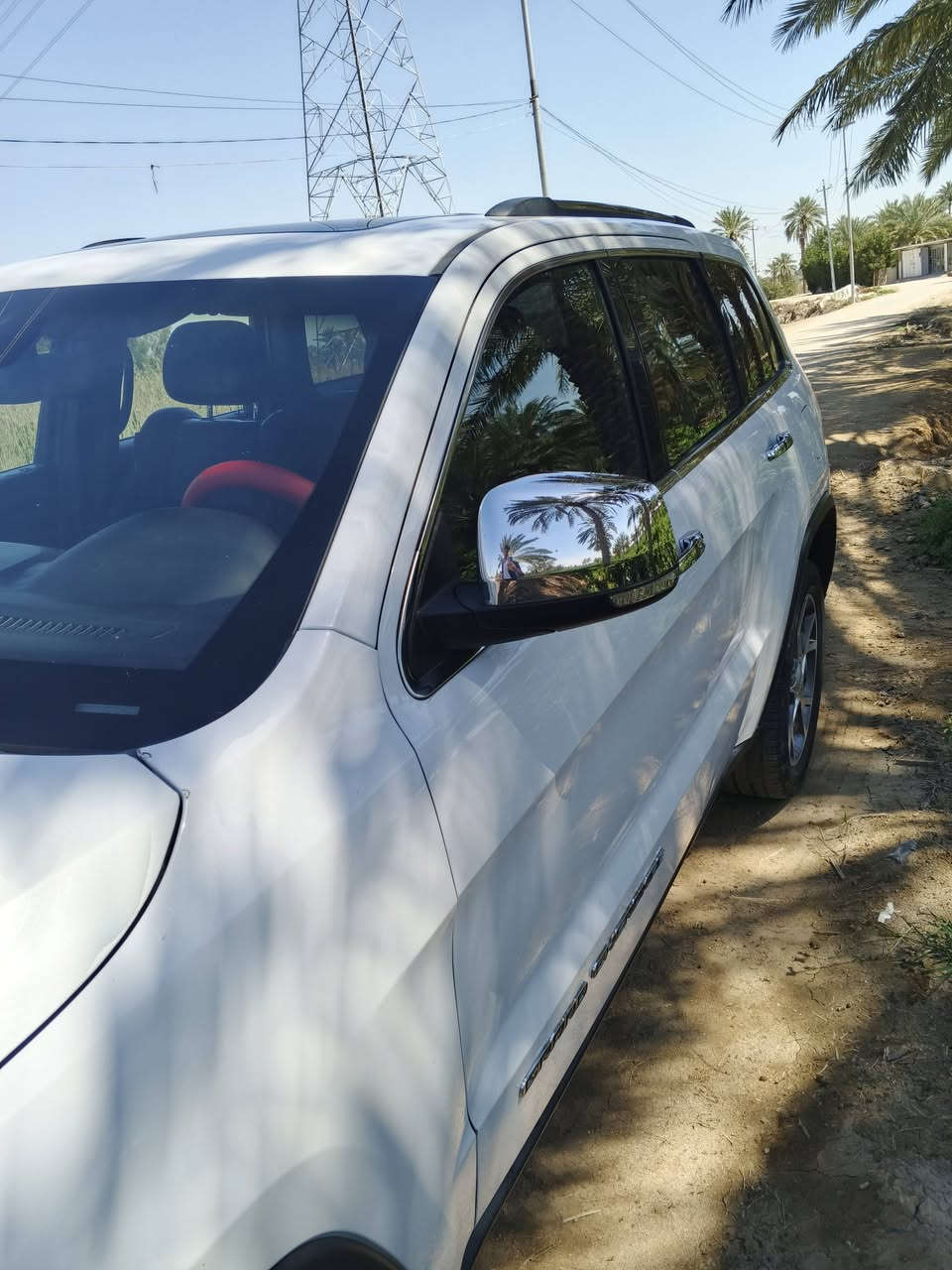 السلام  عليكم ورحمة الله وبركاته
‏‎‏‎       ——— لـلـبـيع  ———

جيب گراند شيروكي 2019 - Jeep Grand Cherokee

‏ لمتد 1/1 
-سيارة فول مواصفات 
-فور ويل 4×4
-حجم المكينه: 3600    v6
-رقم بغداد 
-مقاعد جلد 
-تبريد قطعتين 
-بصمة تشغيل عن بعد 
-شاشة كبيرة 
-كشنات جلد اسود
-كشنات تدفئة 
- كرسي السايق والراكب بحركه كهربائية 
-رادارات بالمريا
-تنبيه قبل الاصطدام 
-وضعيات قيادة 
فتحه سقف بنوراما 
-حادثهه من امريكا بنيد وجاملغ فقط  بدون لغود  بدون شواصي بدون اي شي  
السعر 240 ورقة
وبيها مجال للشراي
العنوان بابل الكفل 
للاستفسار اكثر   مراسله الصفحه


**إذا كنت صاحب هذا الإعلان وتريد حذفه لأي سبب، رجاءا أرسل رسالة إلى الدعم الفني**