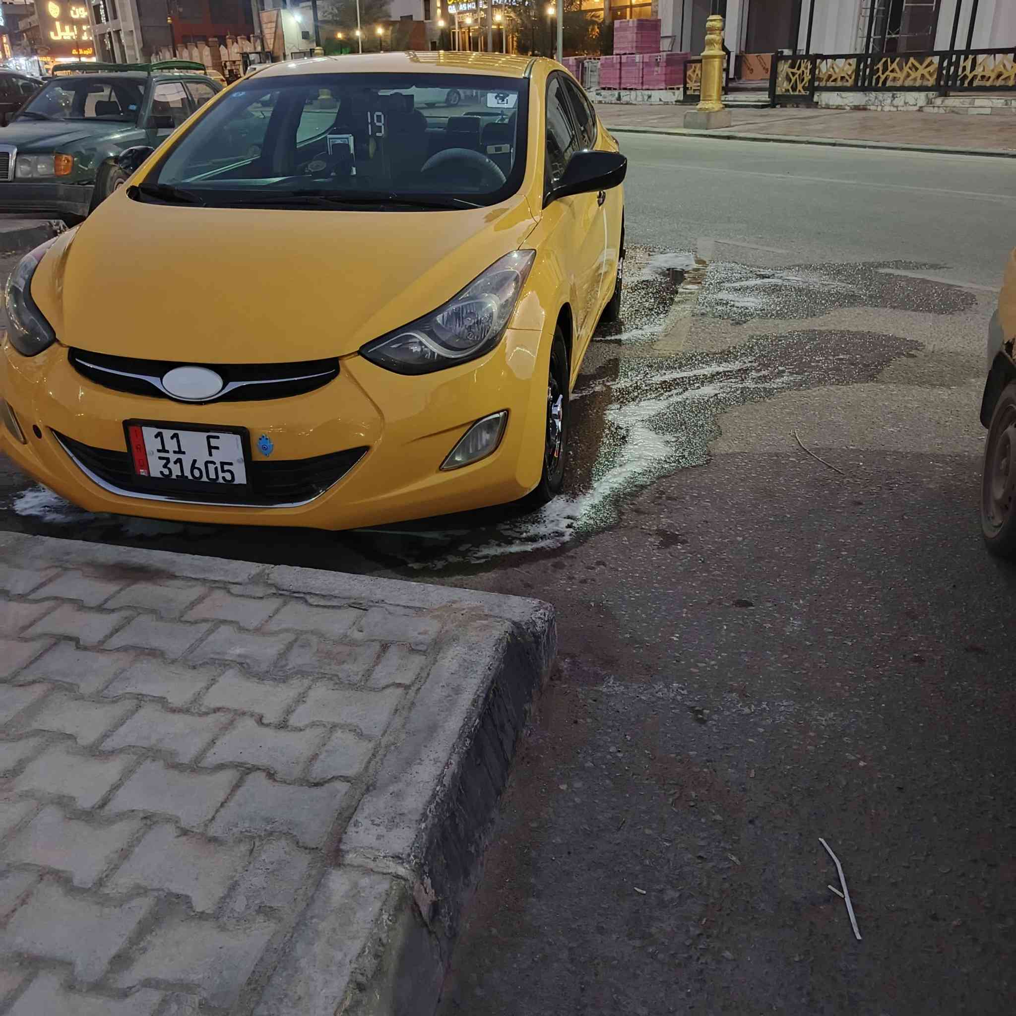 سلام عليكم سياره للبيع النتره موديل 13 بسمي حداديه ومحرك وگير جدد ودوشمه جديده تبريد تتفئه تخم تاير ووياله صار 10 ايام من شديتهن حادثه مرفق بسونار سعرها 108 وبيه مجال***********
