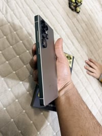 اس 25 الترا ذ 512 نضافه 100 /100 السعر مليون 200 العنوان بغداد او ديال...