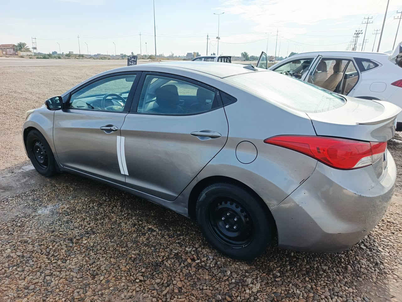 الانتره موديل 11 وارد امريكي فول موصفات مكينه 1800 دوش تشغل بصمه تحكم. تستيرن سياره مفوله  ضربتها بس جاملغ امامي السعر 90.وبيها مجال 
مكان البصره القرنه تصال ***********
