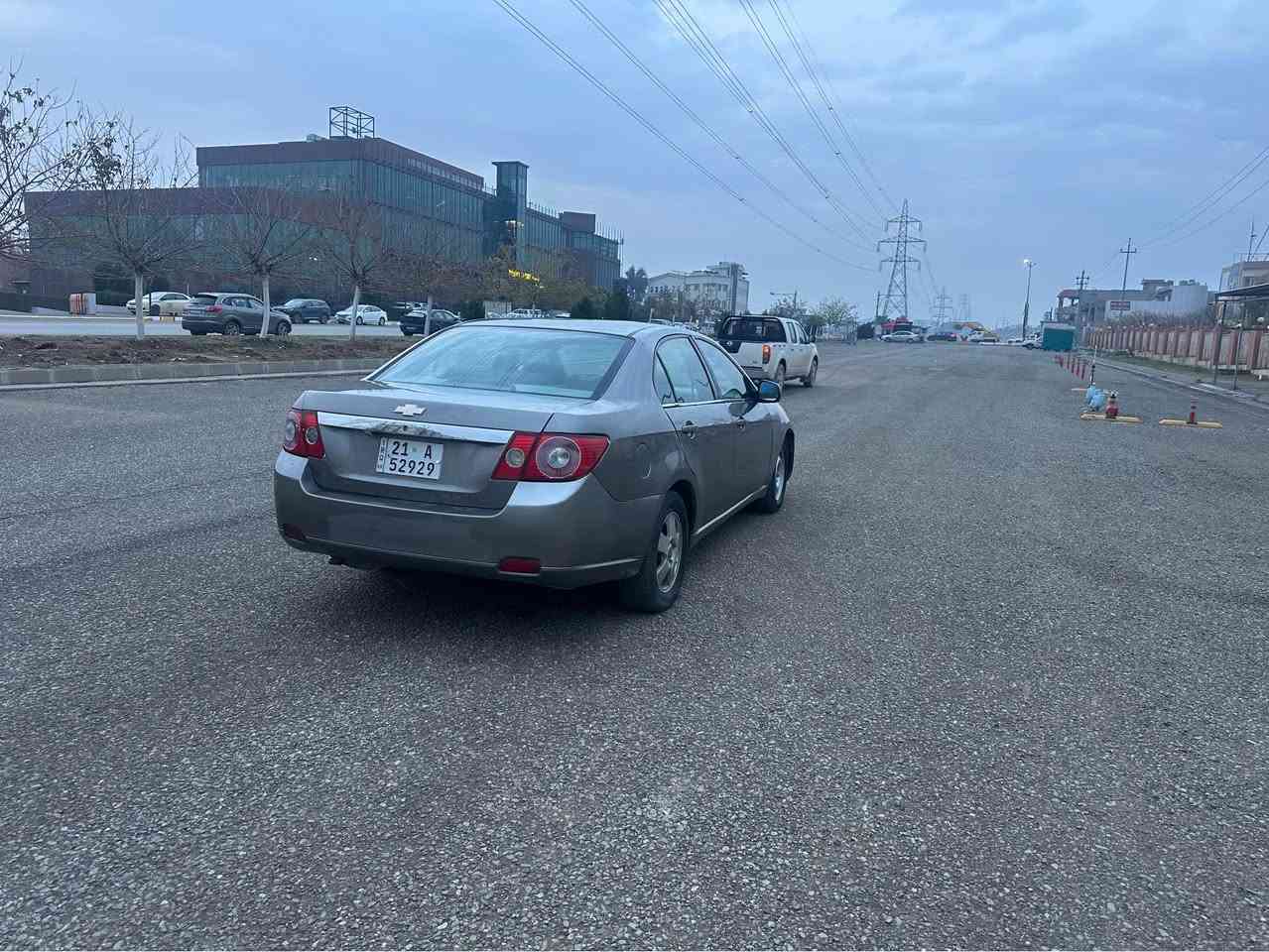 شوين سليماني
***********
شو فليت أبيگا 
گيرو مه كبنه به شه رتي ١٠ فيته ر كاره باي ته بريد سار كه رم به شه رت سه نه وي تازه يه به شه رتي ته حويل سه ياركي زور جاأيزه ٤٩ كه لا مه عامه له يكي برا يانه السليمانية, العراق
