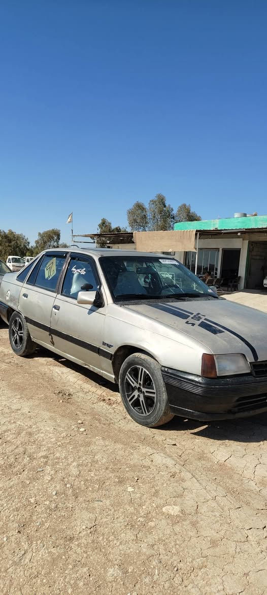 متاح كاديت للبيع 
موديل 1991
***********
