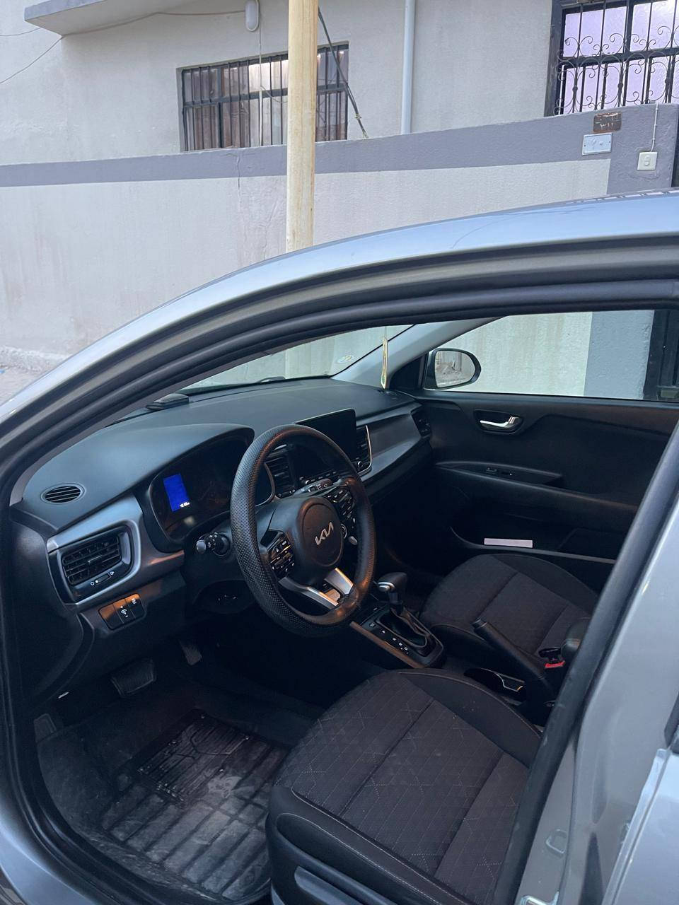كيا ريو 2023
مكينه كير شرط
الضرر موجود بل صور 
ماشيه 43 m
شرط التحويل
السعر 125 وبيها مجال  
***********
