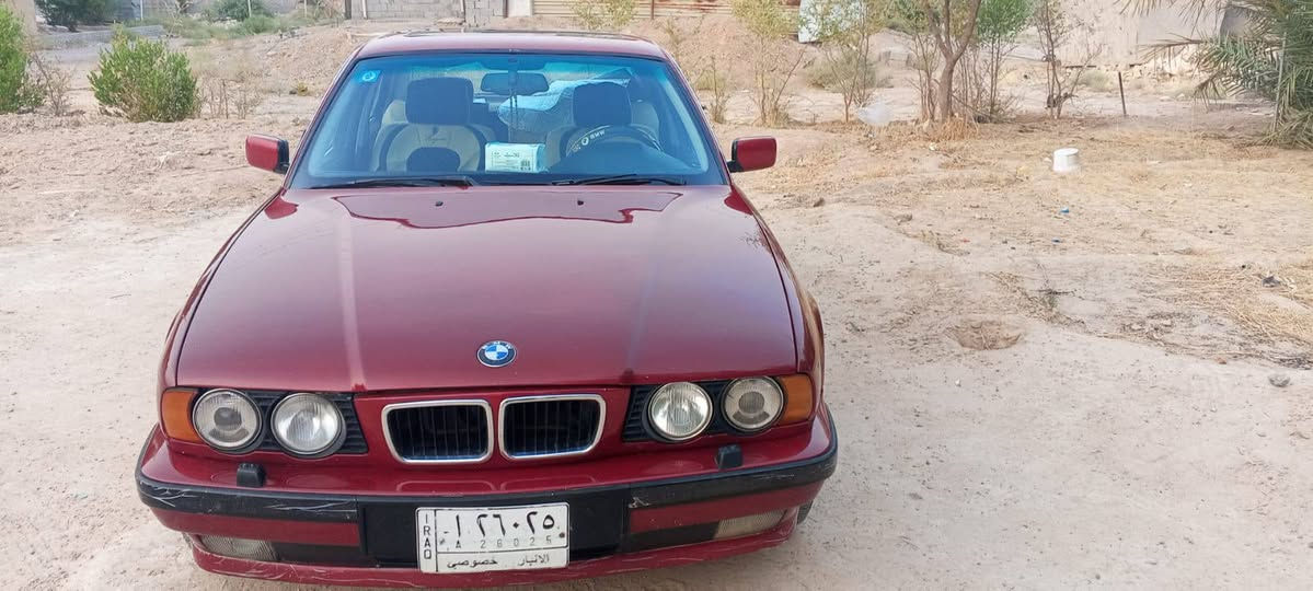 سلام عليكم حبايب بي ام سياره بيهه ضربه بل جاملق ومصلح يعني شي بصيط 525محرك مسكر السعر اتصل هذا رقمي ***********
