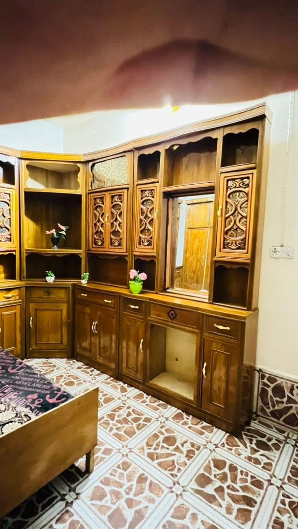 غرفه نوم عراقيه حطاطه صاج نضافه فول استخدام قليل جدا  السعر 850بي مجال العنوان الرمانه البعبيد الاتصال***********
