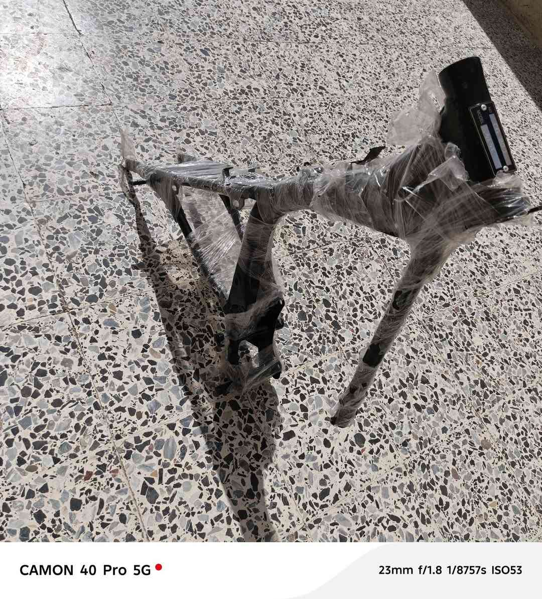 شاصي الكصبه الرفيعه بدون اوراق 2026 ما مشدود على اي دراجه بعده بلتغليف ماله السعر 160 وبي مجال ***********
