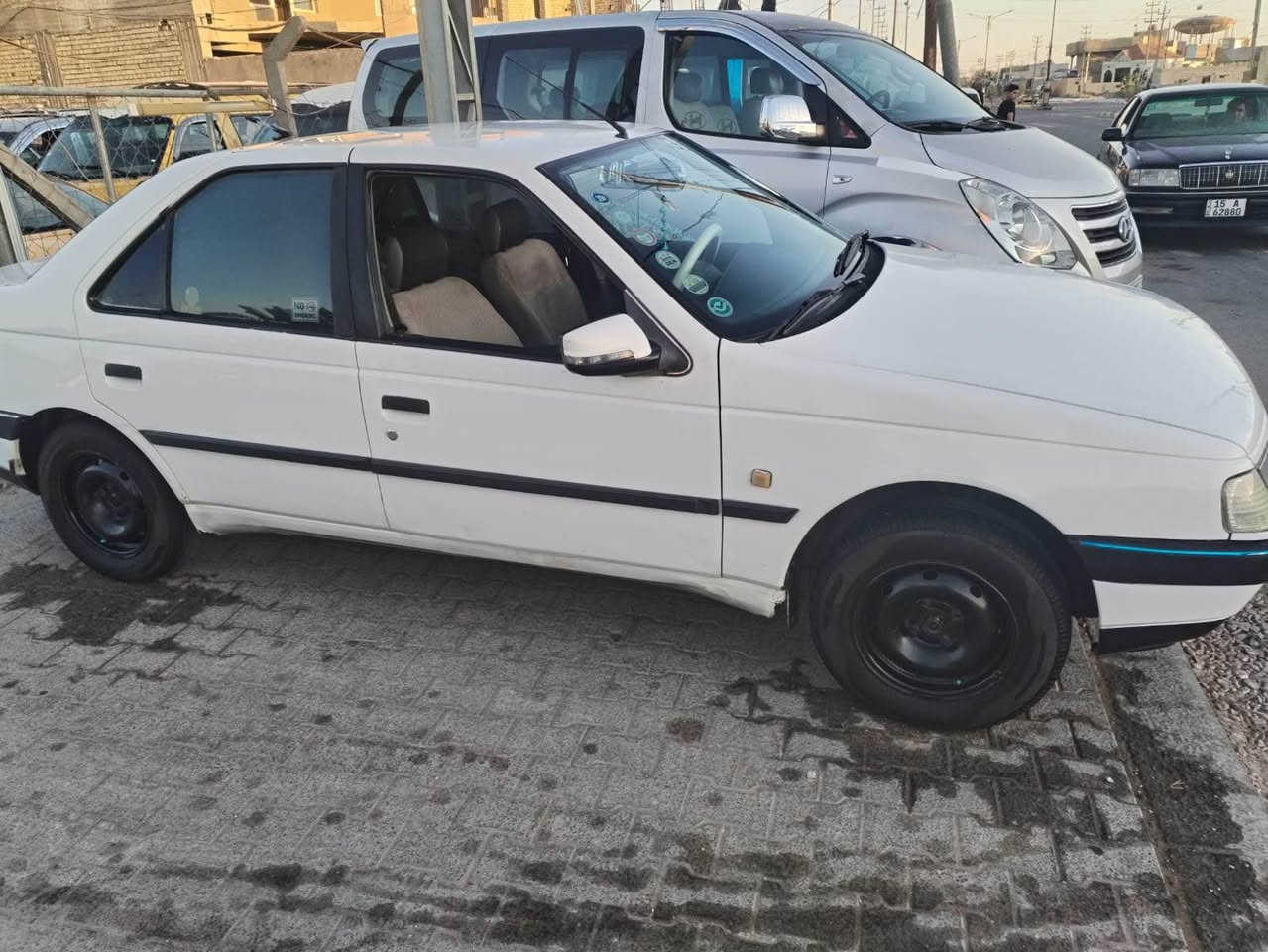سلام عليكم بيجو 405 كفالة عامة والبارد من الصبغ والتبديل لسيارة جاهزة كير مكينة حدادية تبريد ماعايزة شي رقم نجف سنوية  مانافذة نهاية ل 27 موديل 2012
السعر 44 وبيها مجال بسيط
لتواصل *********** النجف, العراق
