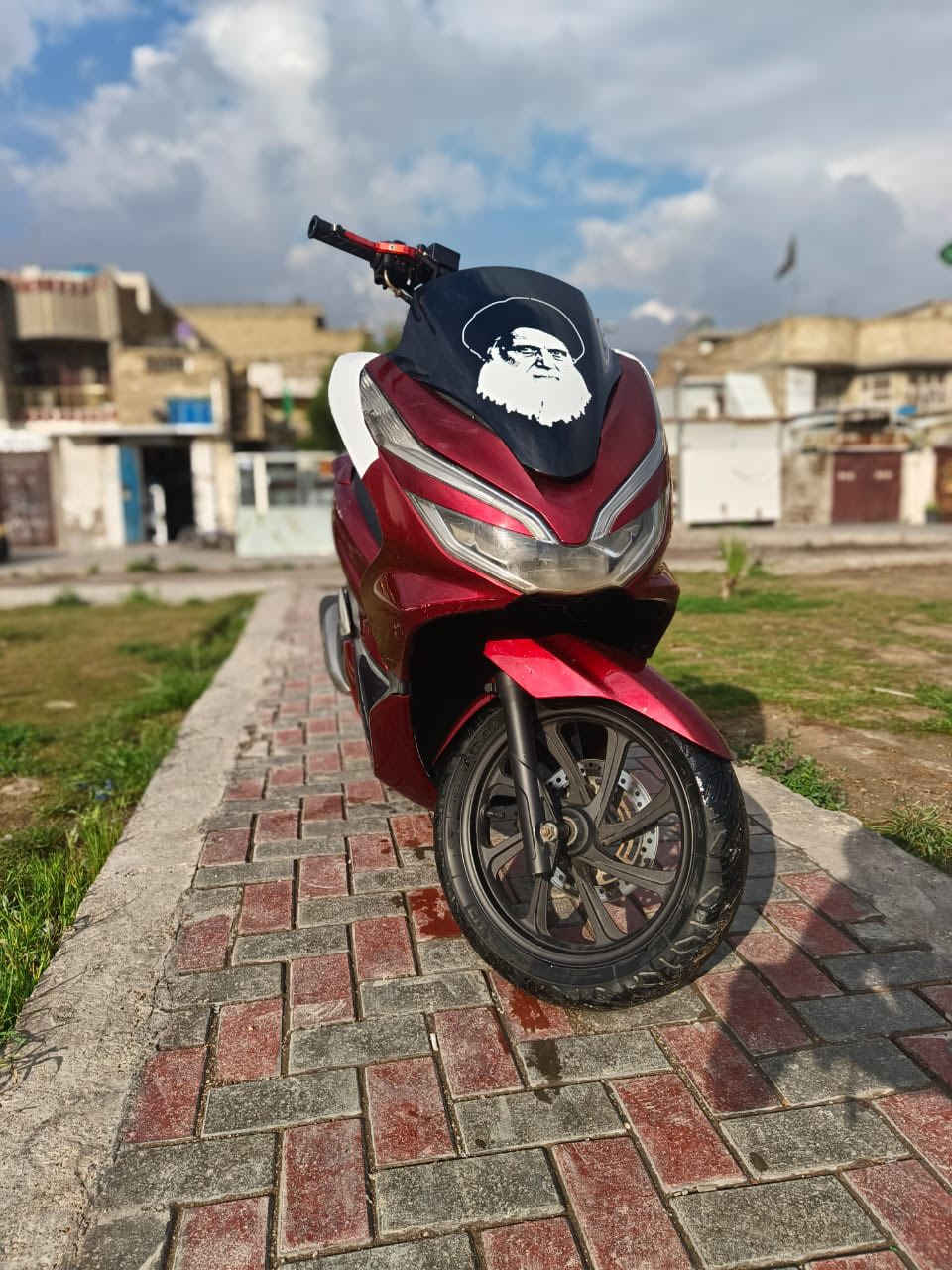 شباب بي سي اكس جيل ثالث مكينه 150مكفوله كفاله ماشيه 21سعر 1750رقم ***********
