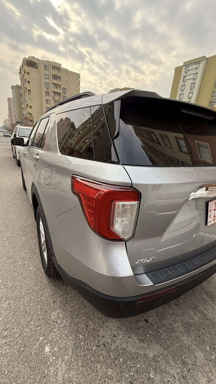 للبيع   ‏

‏FORD EXPLORER XLT 2023

بجم و صندوق كبس بدون ايرباك بدون تبديل بدون صبغ فقط فوك التاير الورا تعديل 

الفئة XLT    

ماشية ٨٠ الف كم

السعر :  268$ مجال بسيط

الموديل 2023

رقم كاتي 

المحرك ٤ سلندر ( تيربو)

٧ مقعد

جنطة بصمة

تحكمات كامله

كامره ورادار 

كير ماوس

سايد بريك دكمة

سيارة نظافة جدا

سيارة بدهوك
***********
